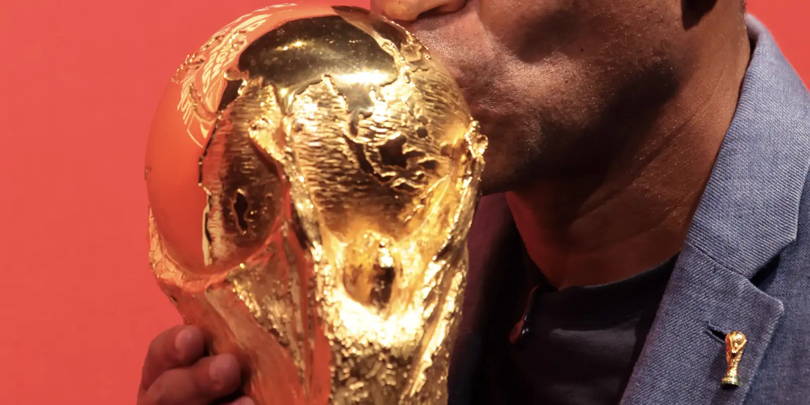 Taça da Copa do Mundo de 2026 chega a Brasília